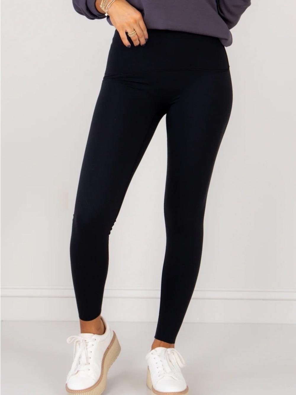 NWT! Willow & Clay Black Leggings XL